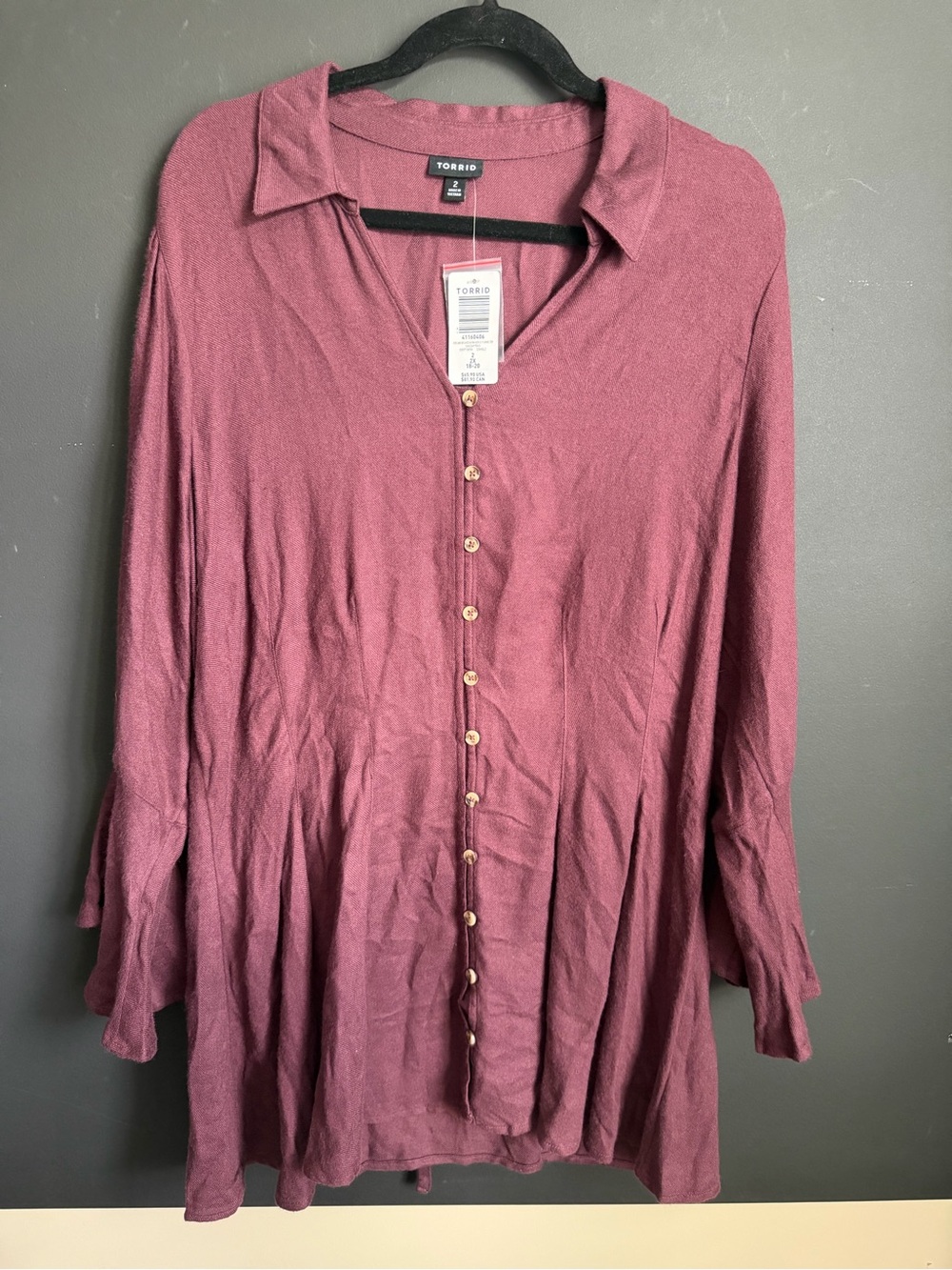 Torrid Burgundy Button-Front Blouse. NWT. 2X